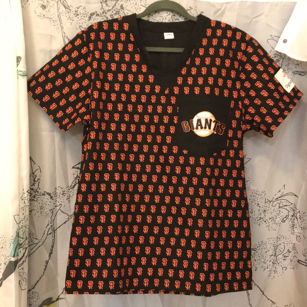 SF Giants scrub top (Med)
